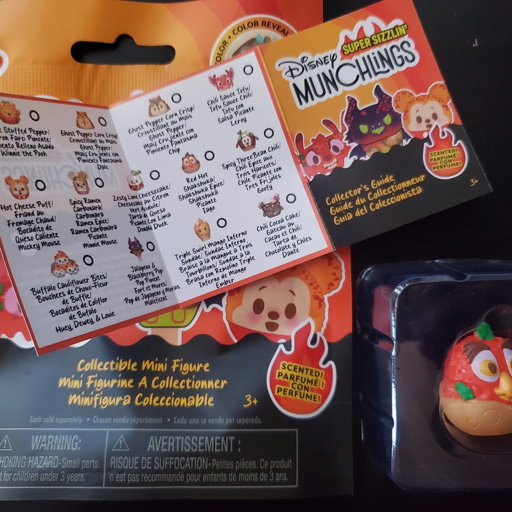 Disney Munchlings Collectible Mini Figure IAGO